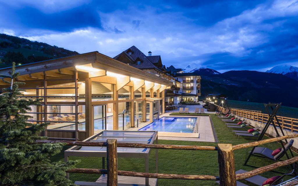 Natur&Aktivhotel Rogen Mühlbach Exterior foto